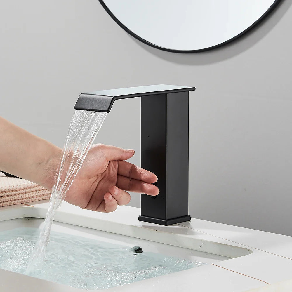 Torneira para Banheiro com Sensor Touch Modelo Nexus - Neohousi