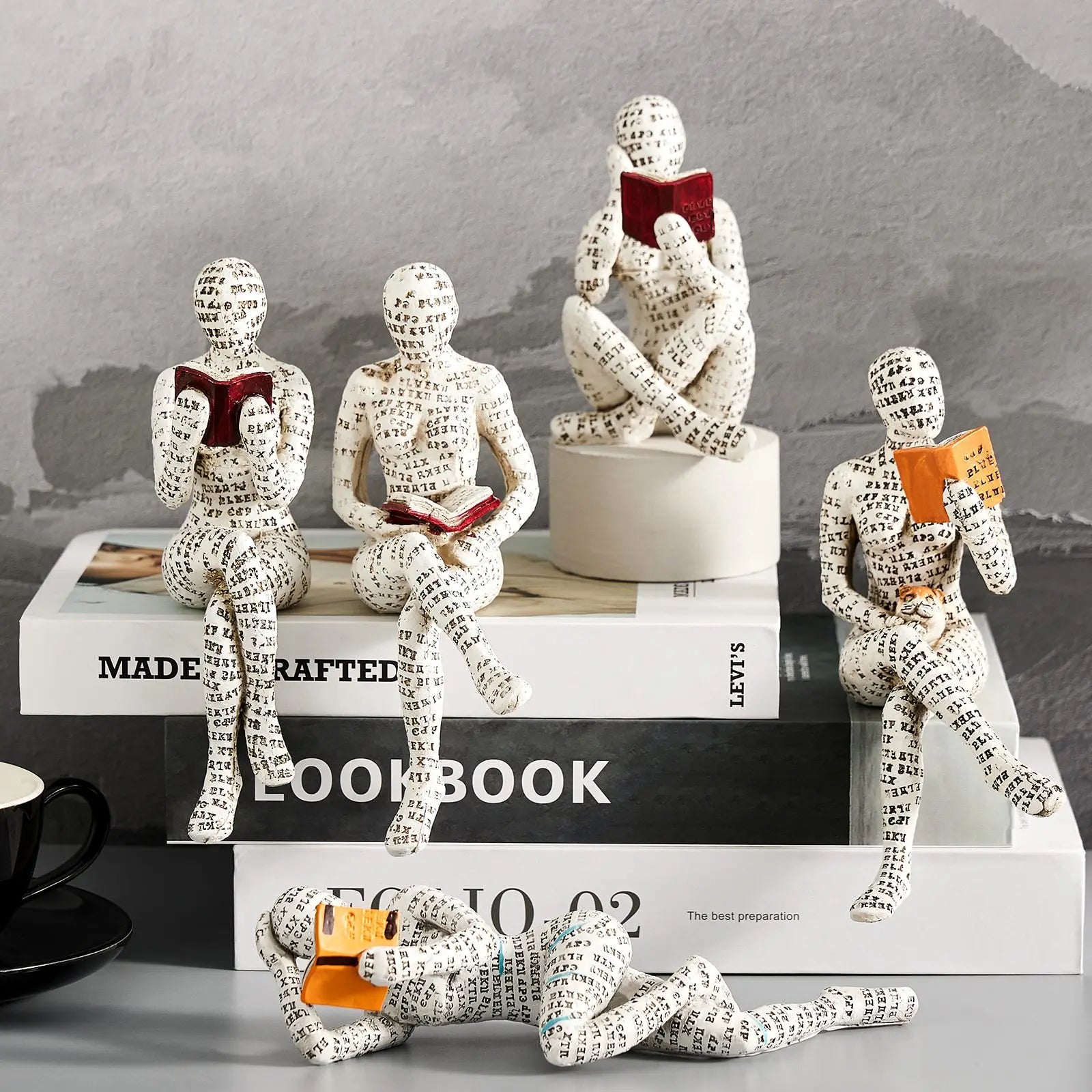 Escultura Decorativa O Leitor - Neohousi