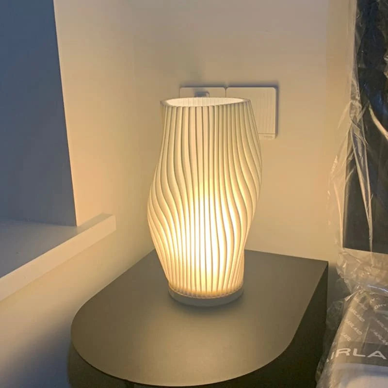 Luminária de Mesa Ondulada - Neohousi