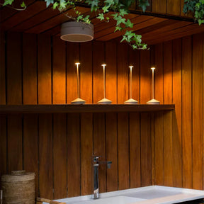 Luminária De Mesa Dilla Portátil Recarregável - Neohousi