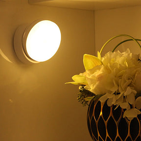 Luminária de Parede com Sensor de Presença - Neohousi