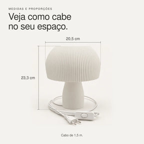 Medidas do abajur cogumelo plissado: 23,3 cm de altura por 20,5 cm de largura