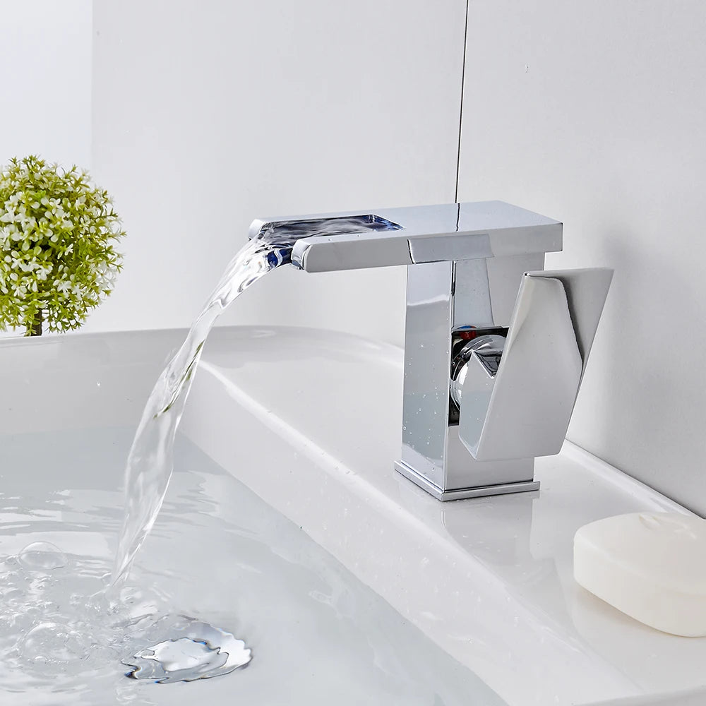 Torneira para Banheiro Monocomando - Emerald - Neohousi